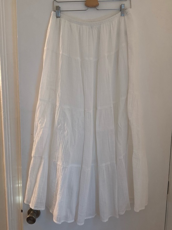 Universal Thread Dresses & Skirts - Universal Thread White Tiered Maxi Skirt